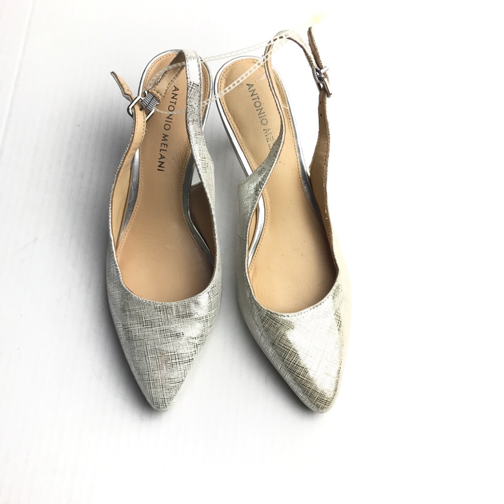 Antonio melani low heels shoes size 7 1/2 buckle